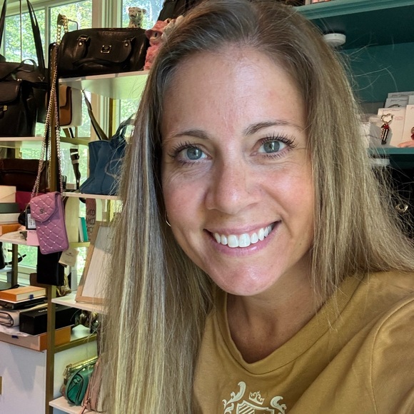 ✨ HFossiano is LIVE - Luxury /Designer Show✨ - Picture 3 of 11